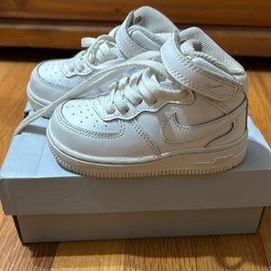 COPY - Kids Nike sneakers